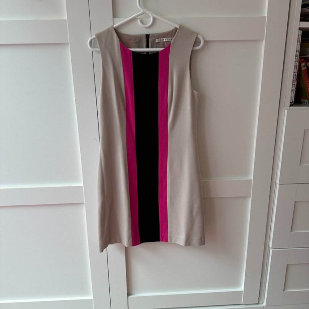 Trina Turk size 8 "Yvette" Sleeveless Colorblock Sheath Dress